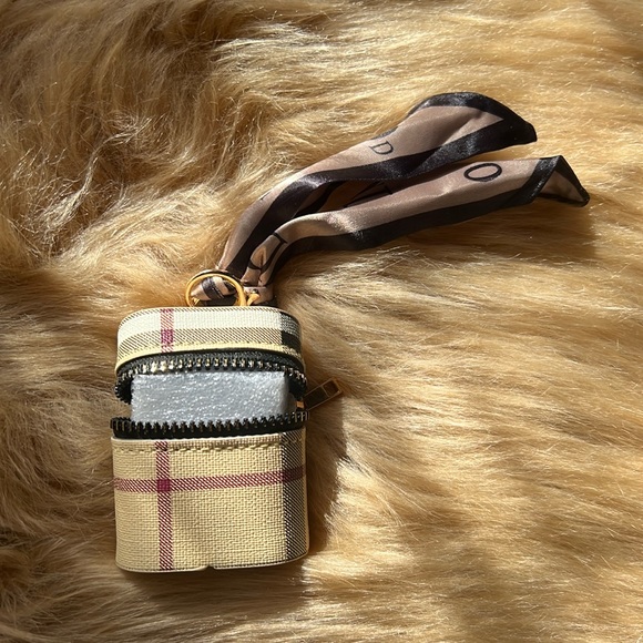 NEW🌸Cute Mini Wallet Keychain - Picture 7 of 11